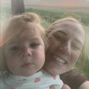 Meet your Posher, Makayla